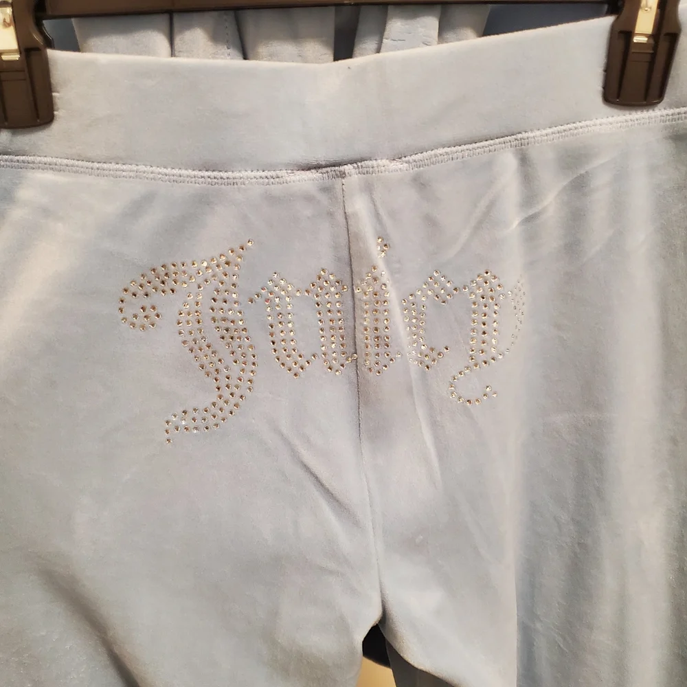 Stylish Juicy Couture tracksuit. Frosted light blue velour with iconic logo. - Picture 7 of 11